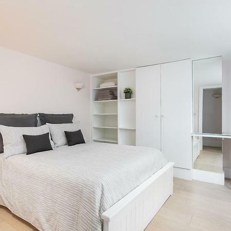 Apartment With Private Patio, And Park Across The Road (Adults Only) ロンドン エクステリア 写真
